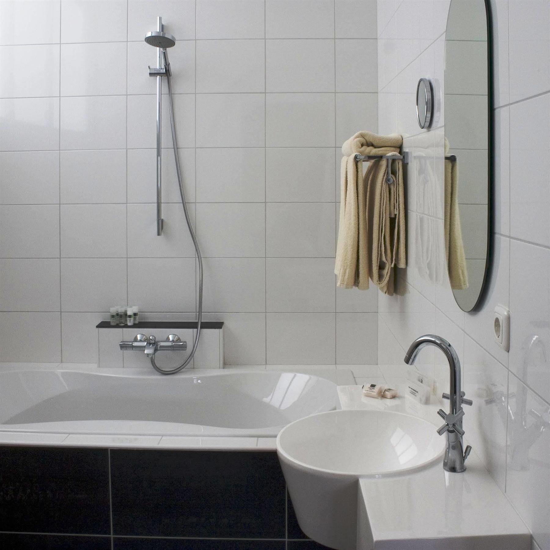 A Small Hotel Rotterdam Extérieur photo